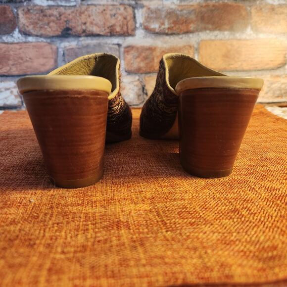 Matisse Multicolor Mules with Brown Heel - Picture 4 of 9